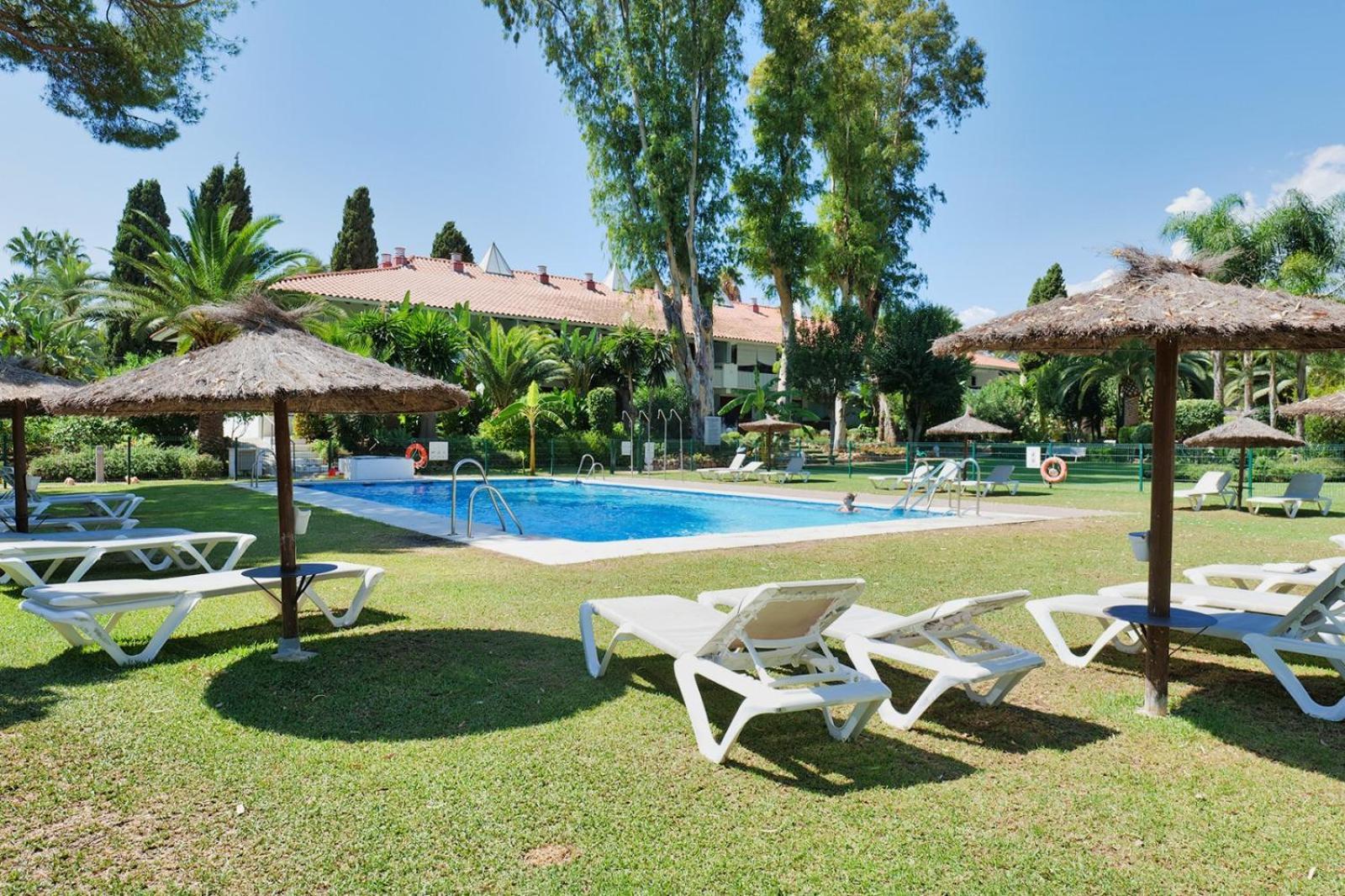 Suite Puerto Banus Con Piscina Marbella Luaran gambar